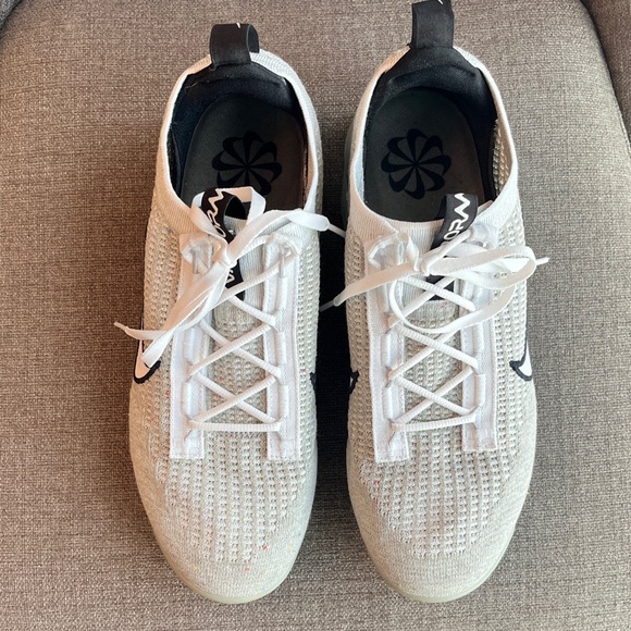 Nike Mens Air VaporMax 2021 FK Shoes - Gray White Black - Picture 2 of 10